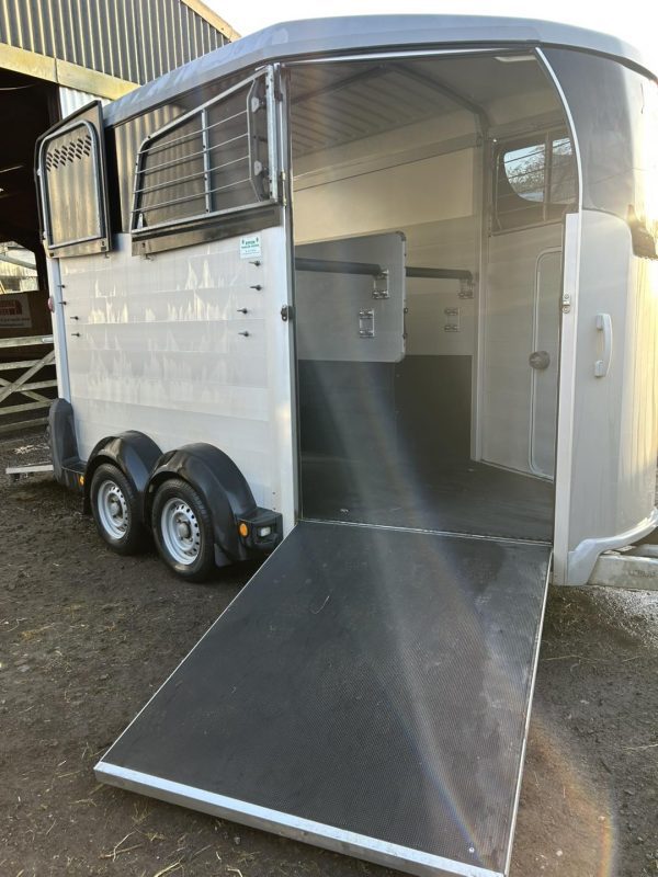 511 HBX Horse Trailer 2020 - Image 7
